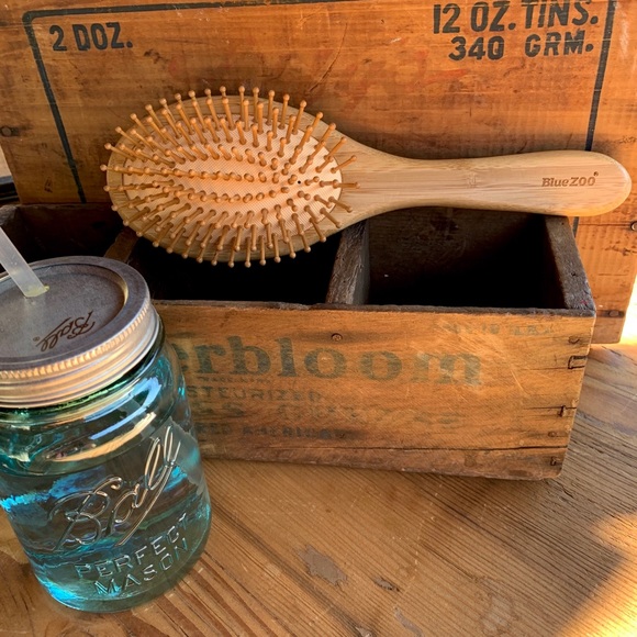 Fire Monkey Accessories - ✨NATURAL BAMBOO WOOD NO TANGLE HAIR BRUSH✨